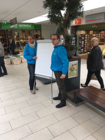 Actie van de fractie in winkelcentrum Stadsdennen