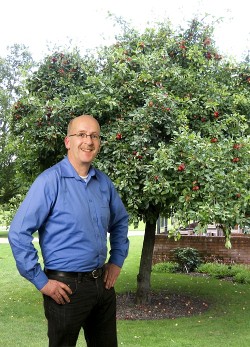 Bert Holleman pleit namens de ChristenUnie-fractie voor aanplant van meer fruitbomen in Harderwijk en Hierden